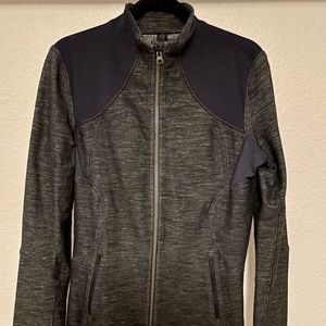 Lululemon Form Jacket great condition!
